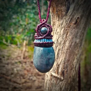 Cat's eye (cymophane) necklace