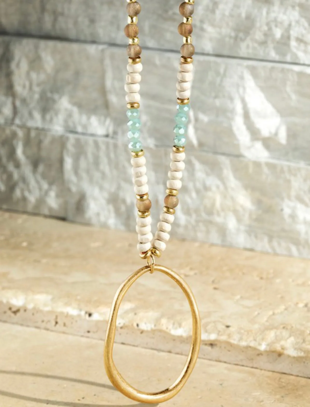 Metal Pendant Beaded Necklace