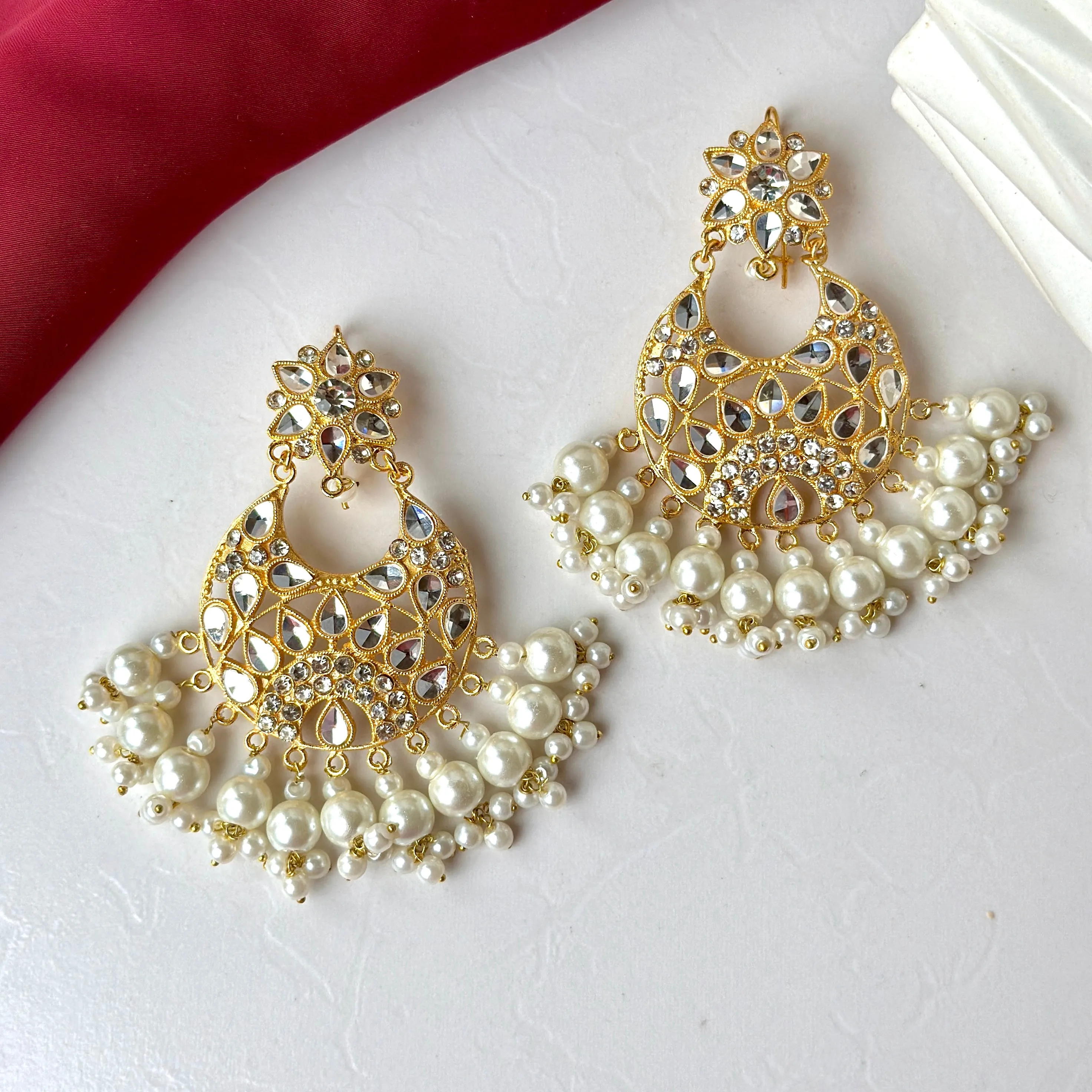 Neelofer (White)