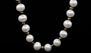 The Luna Freshwater Japanese Pearl Necklace